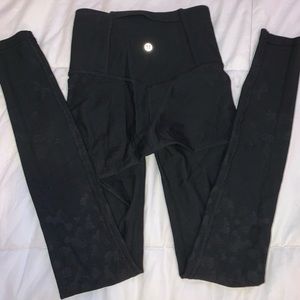 black lululemon leggings